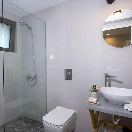 Eleanthi Modern Living
